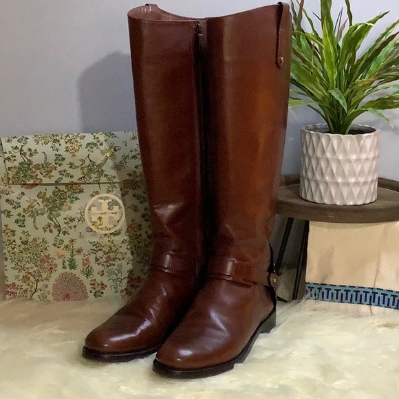 Tory Burch Stunning Leather Boots - Picture 6 of 16